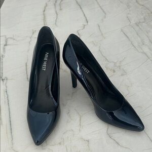 Nine West Patton leather dark blue pumps
